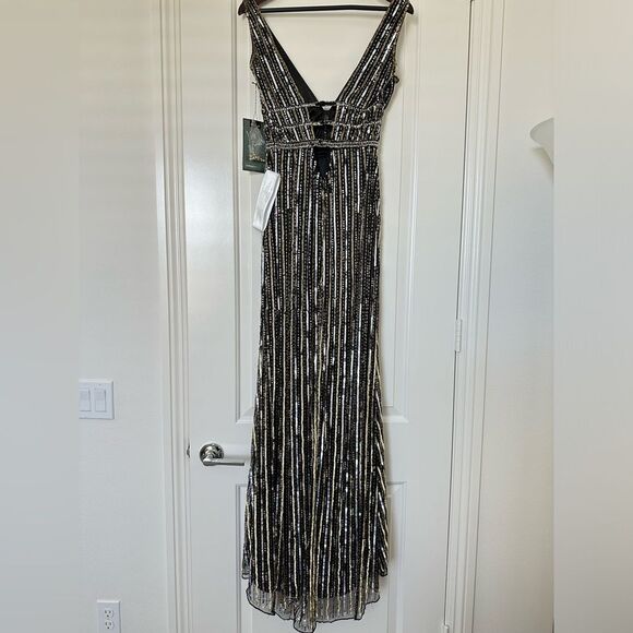 Mac Duggal | 5232 Metallic Embellished Plunge Open Back Gown Size 6 NEW Prom - Picture 7 of 13